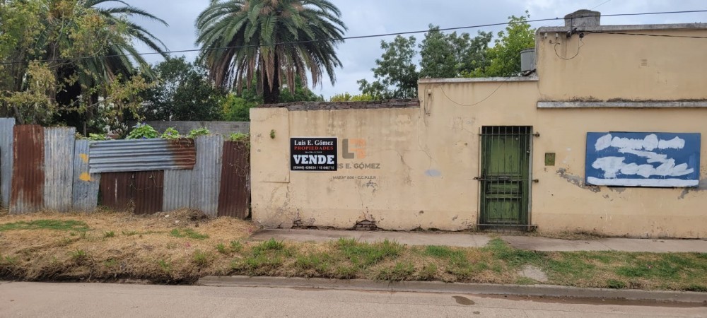 CASA A DEMOLER CON BUEN TERRENO