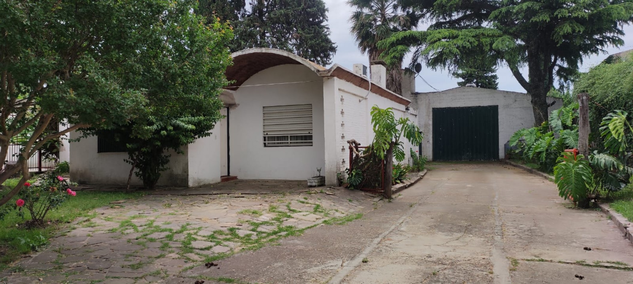 CASA CON GALPON SOBRE CALLE URQUIZA ALTURA BARRIO PARMA