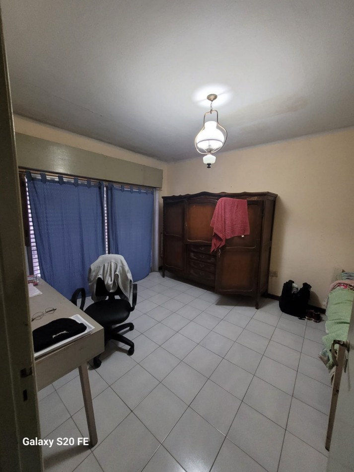 CASA CON DEPARTAMENTO EN VENTA
