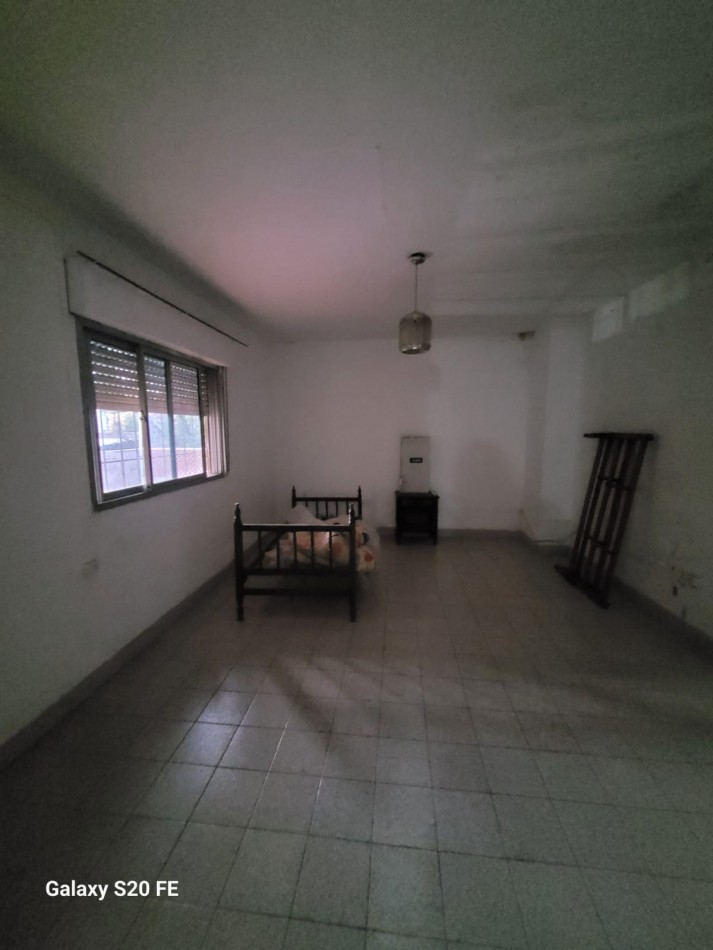 CASA CON DEPARTAMENTO EN VENTA