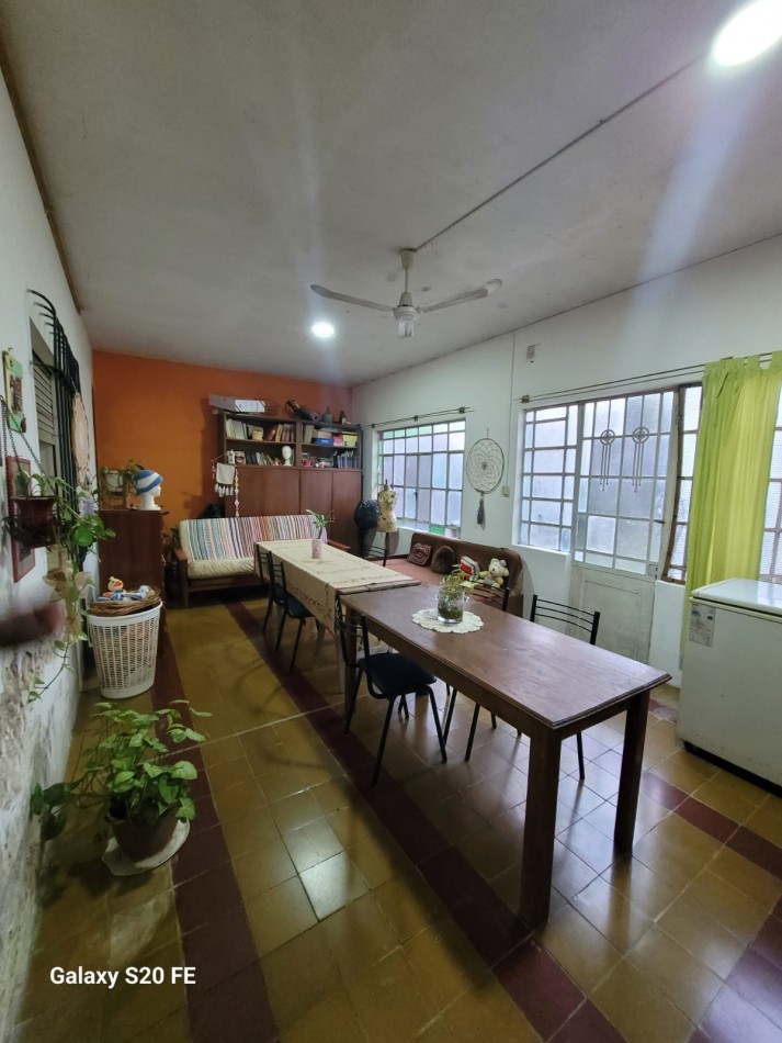 CASA CON DEPARTAMENTO EN VENTA